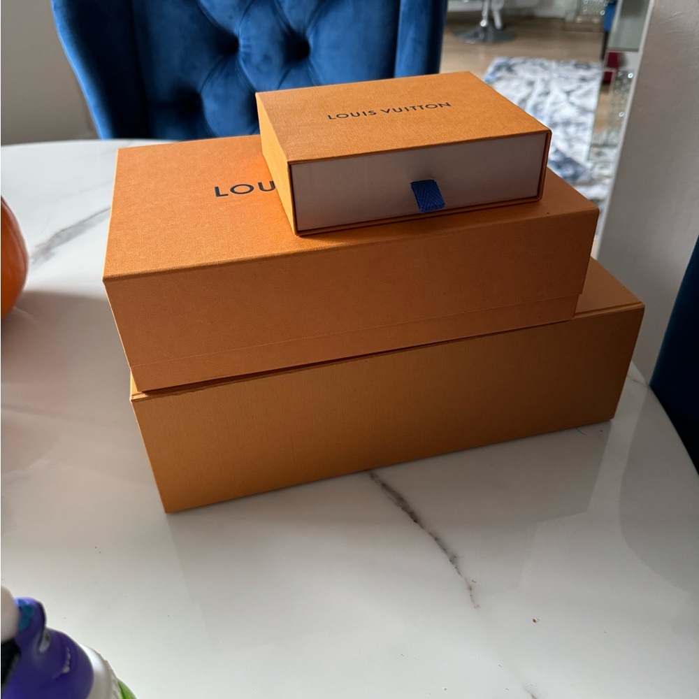 LV - Box trio original some with blue bow or red bow and blank gift tag